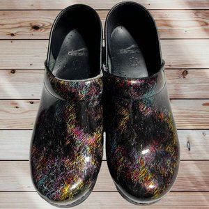 Dansko Mutlticolor/Black Clogs Size 38 (7.5-8)